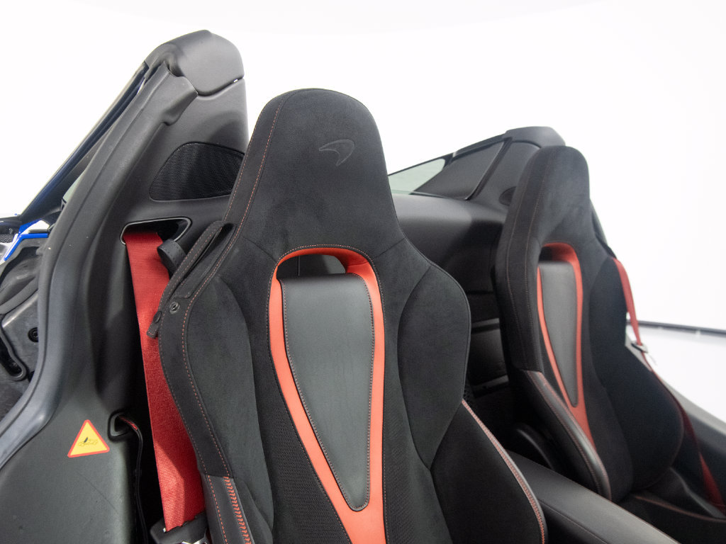 Used 2020 McLaren 720S Performance photo 32