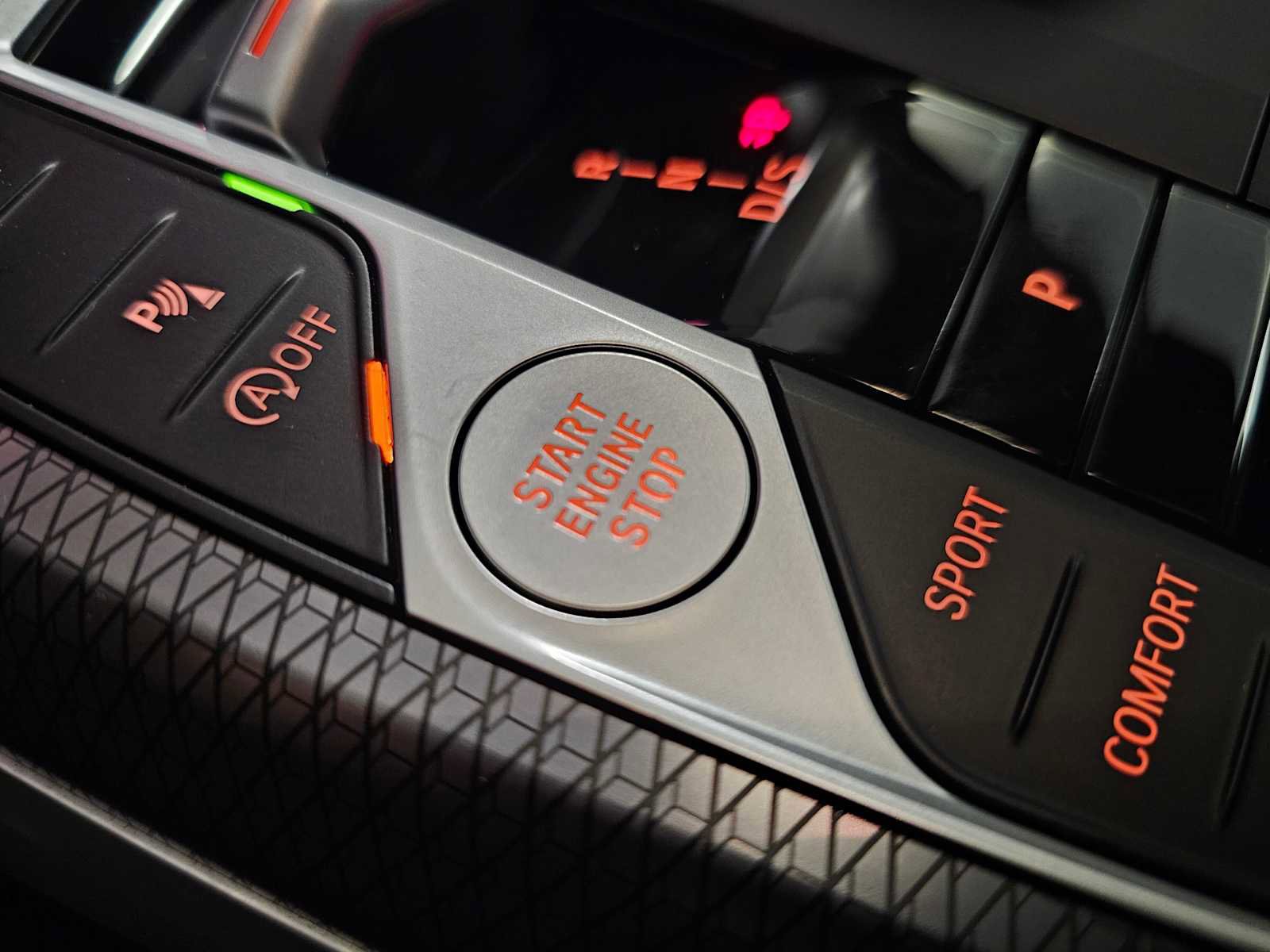 2025 BMW 330i xDrive Sedan