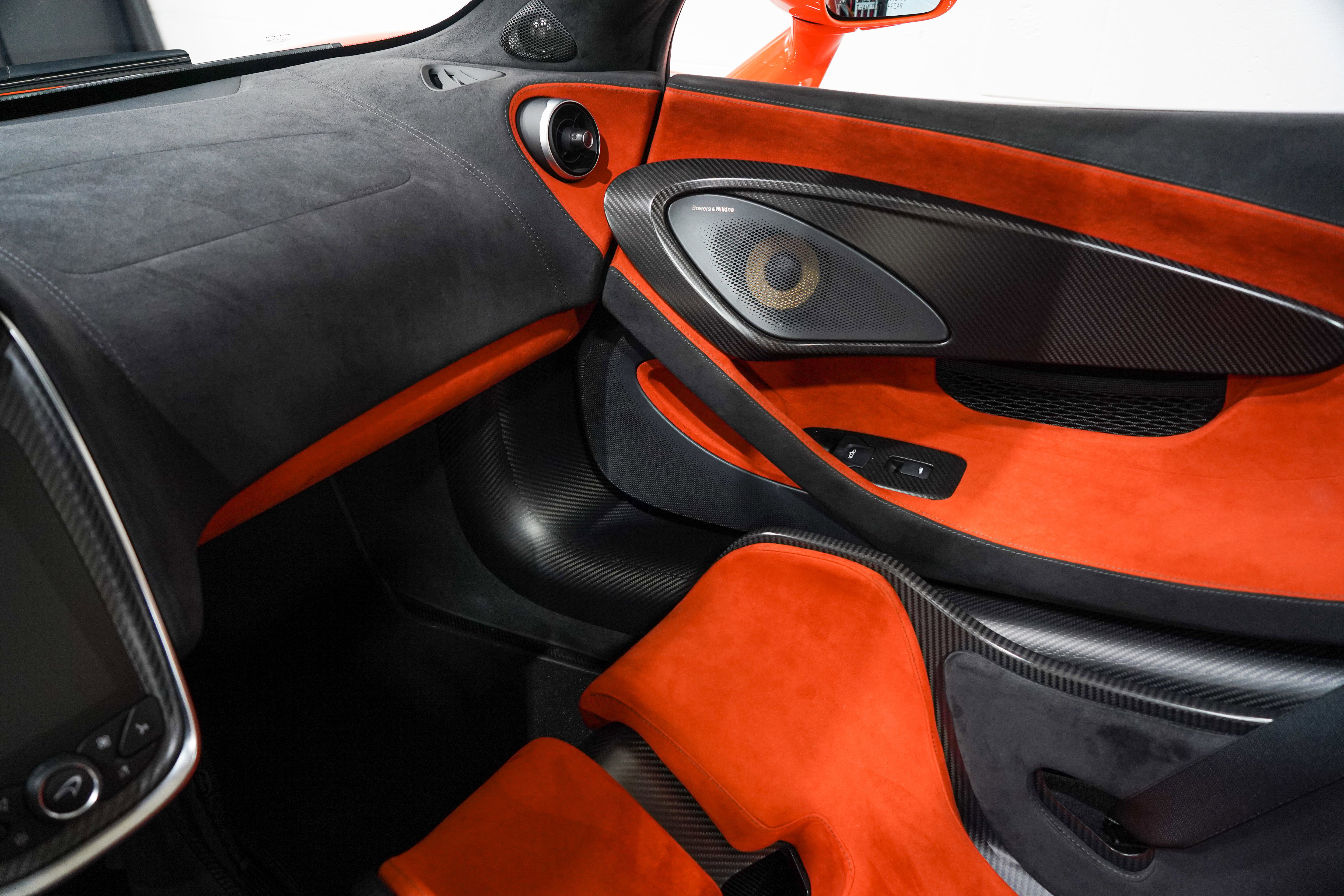 Used 2020 McLaren 600LT Spider photo 15