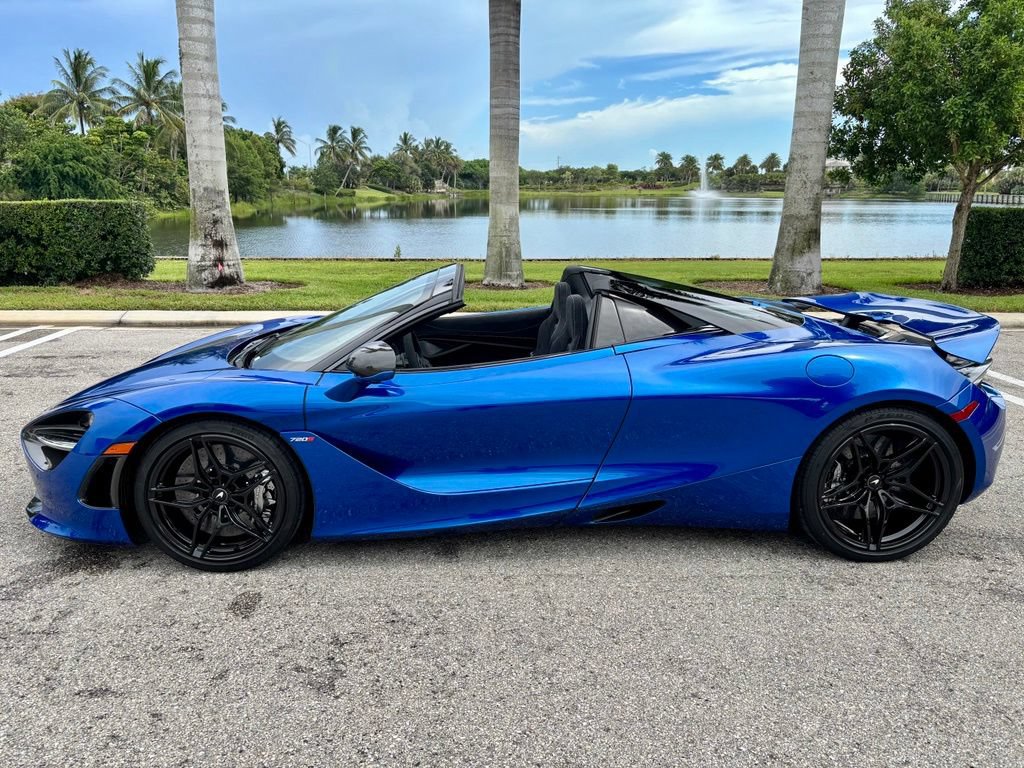 Used 2022 McLaren 720S Spider photo 13