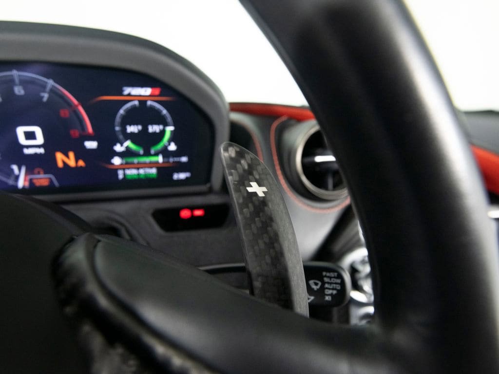 Used 2020 McLaren 720S Performance photo 22