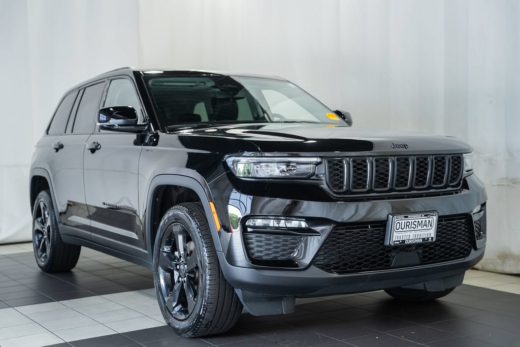 Certified 2023 Jeep Grand Cherokee Limited w/ Black Appearance Package