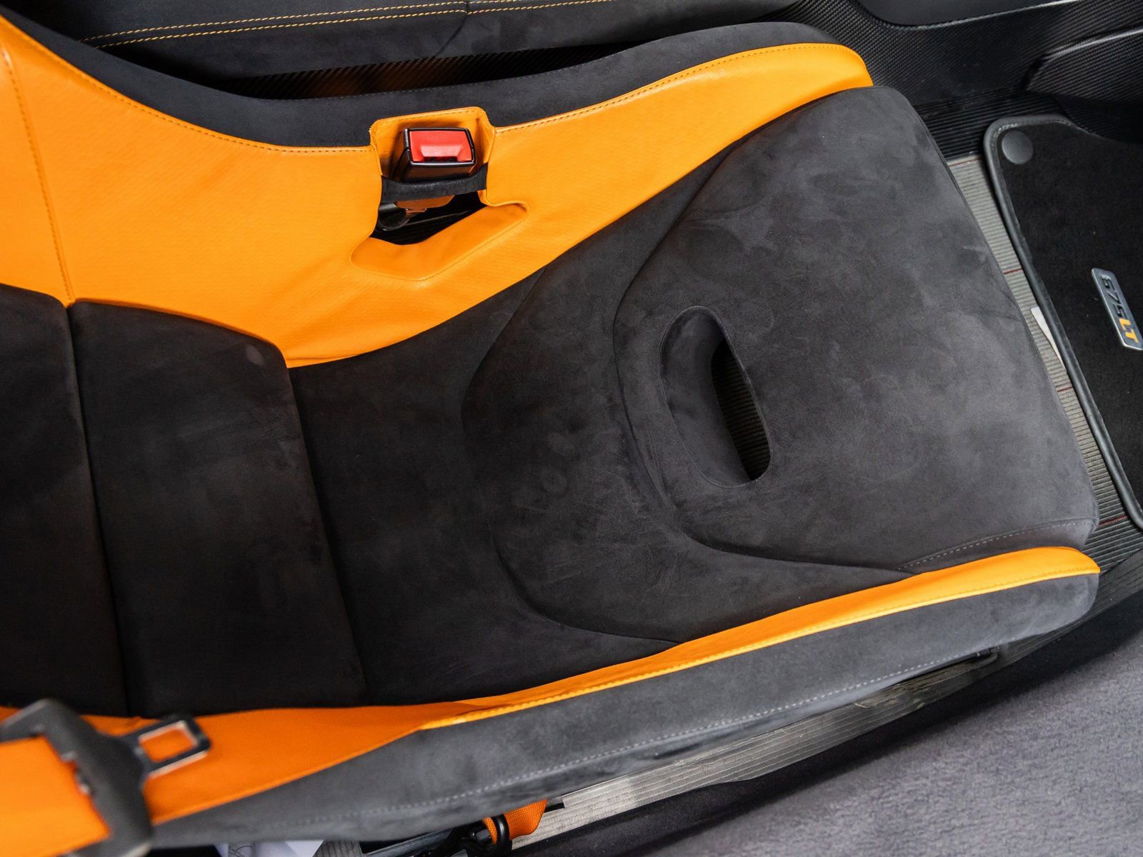 Used 2016 McLaren 675LT Coupe photo 42