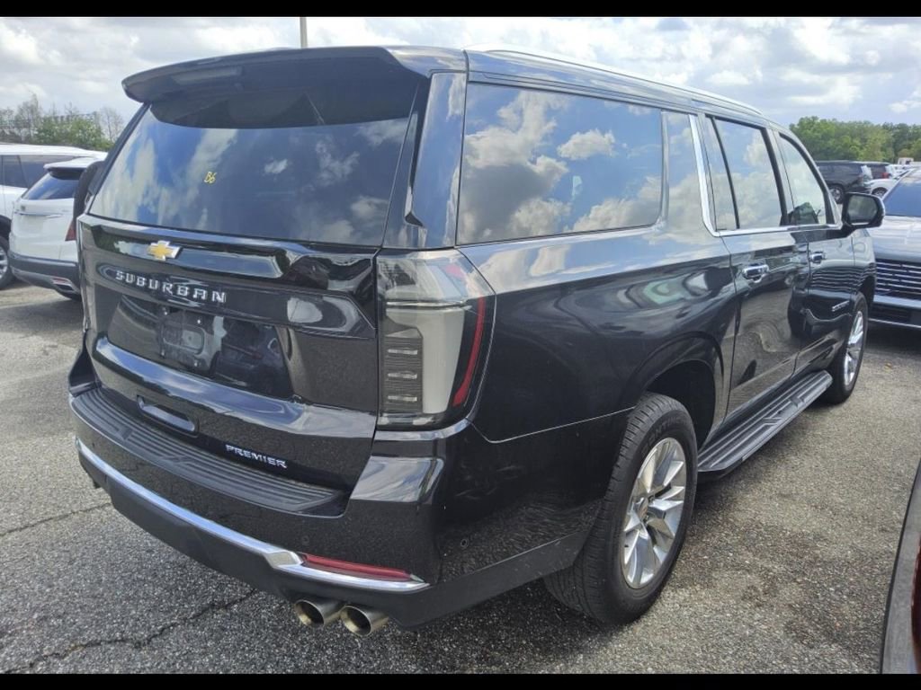 2025 Chevrolet Suburban Premier