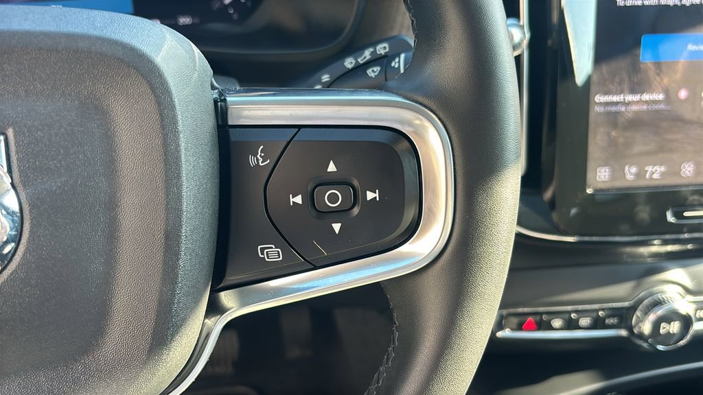 2024 Volvo Xc40 B5 Core