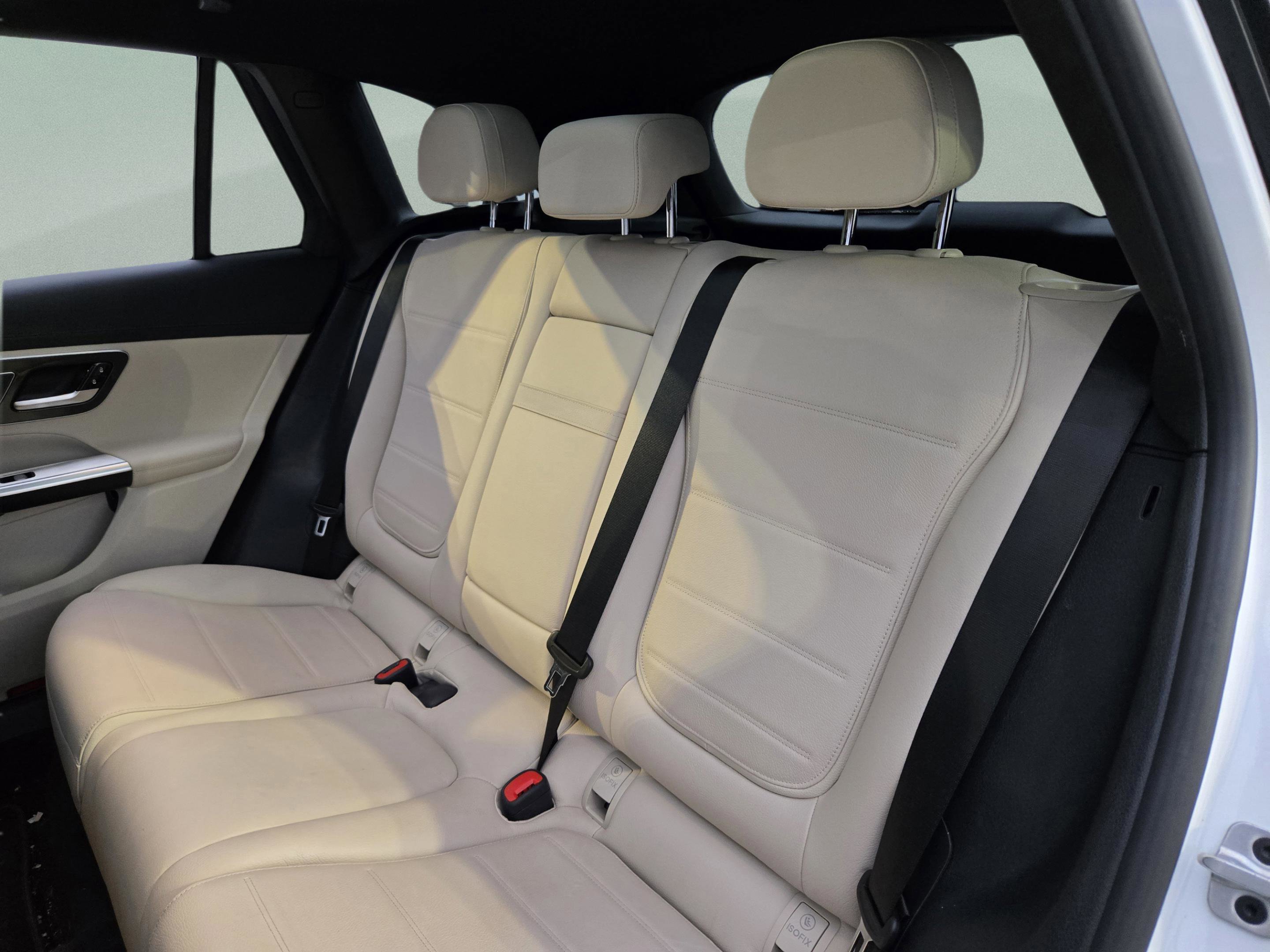 2024 Mercedes-Benz GLC 300