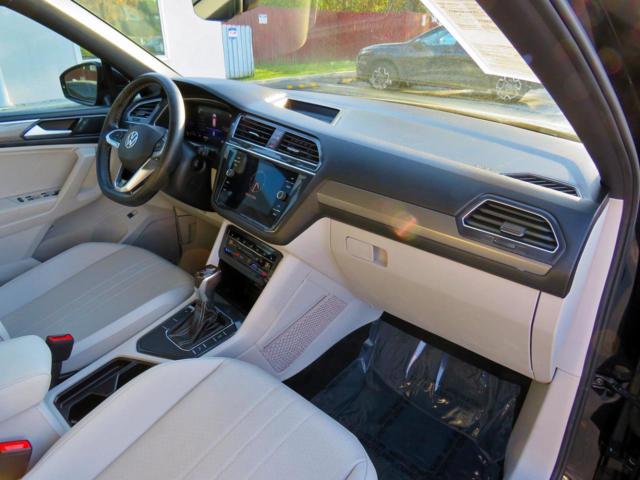 2023 Volkswagen Tiguan SE R-Line