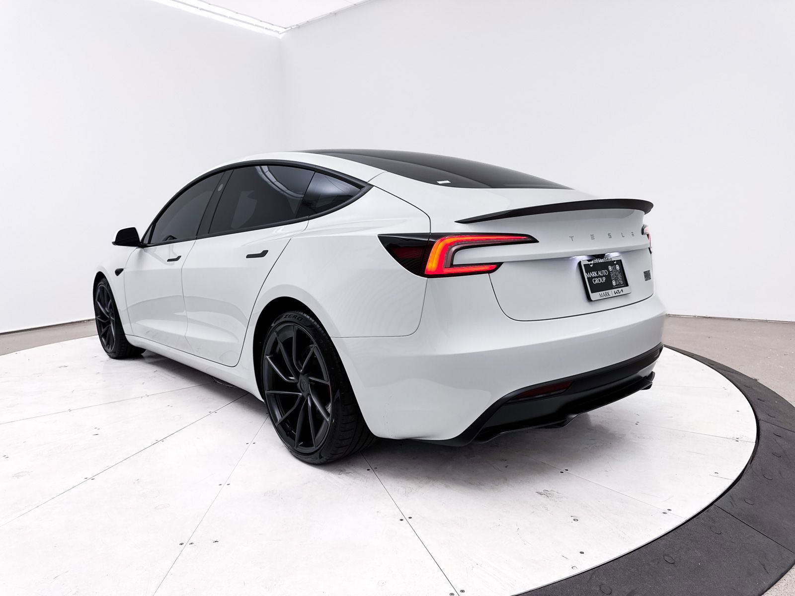 2024 Tesla Model 3 Performance