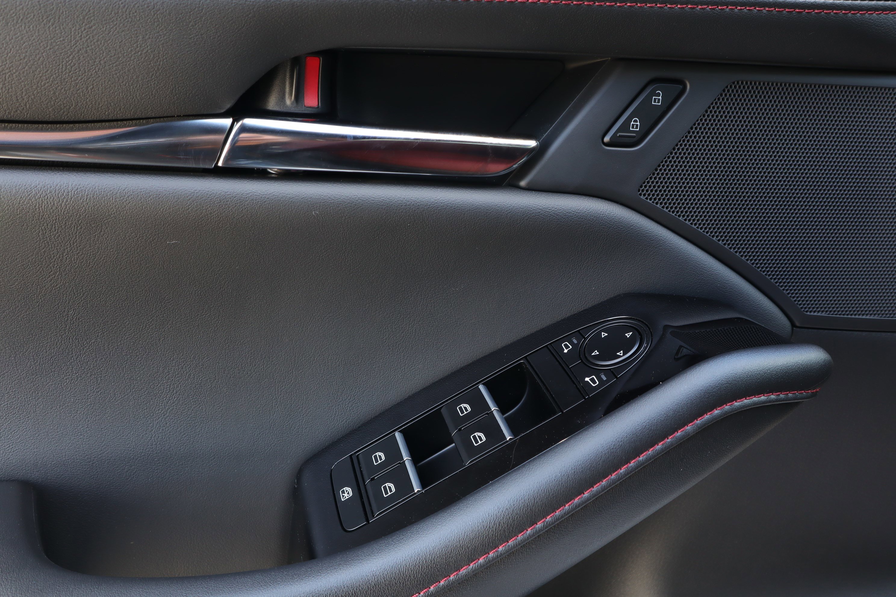 2026 MAZDA Mazda3 Carbon