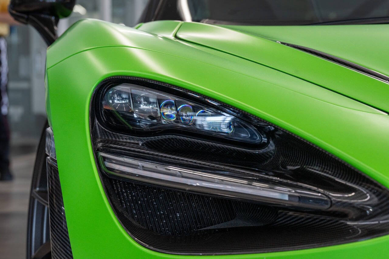 Used 2018 McLaren 720S Performance photo 6