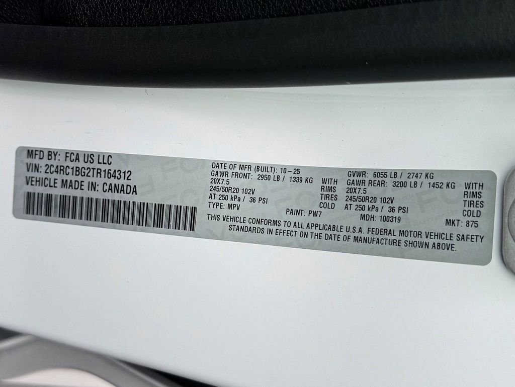 2026 Chrysler Pacifica Select