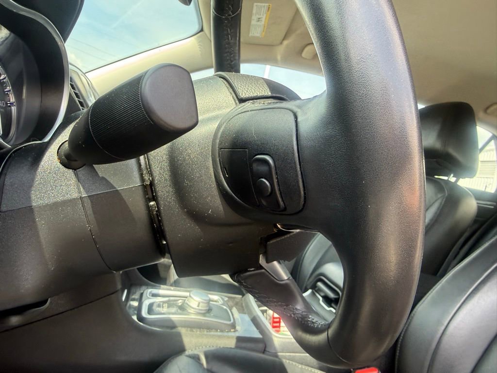 2020 Chrysler 300 Touring L