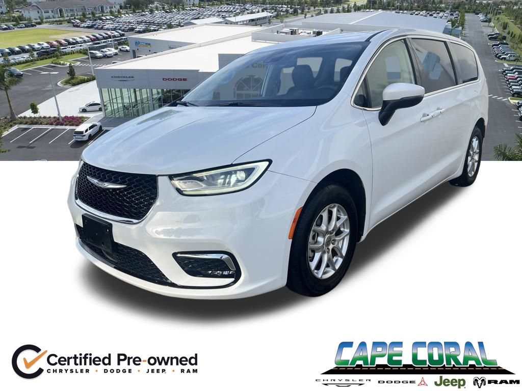 Certified 2023 Chrysler Pacifica Touring-L