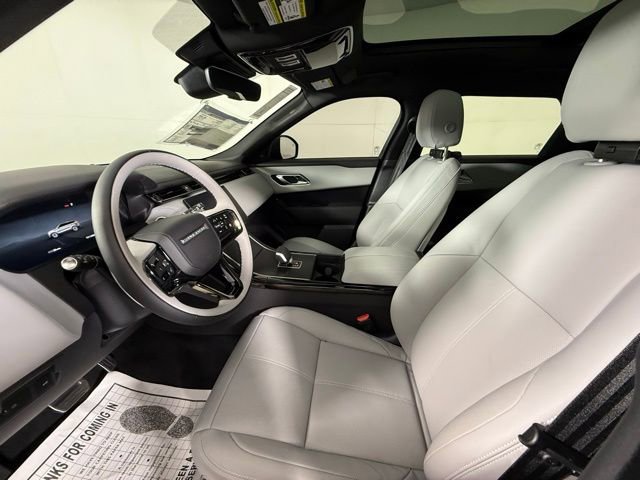 2026 Land Rover Range Rover Velar Dynamic SE