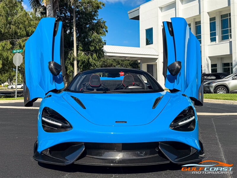 Used 2022 McLaren 765LT photo 8