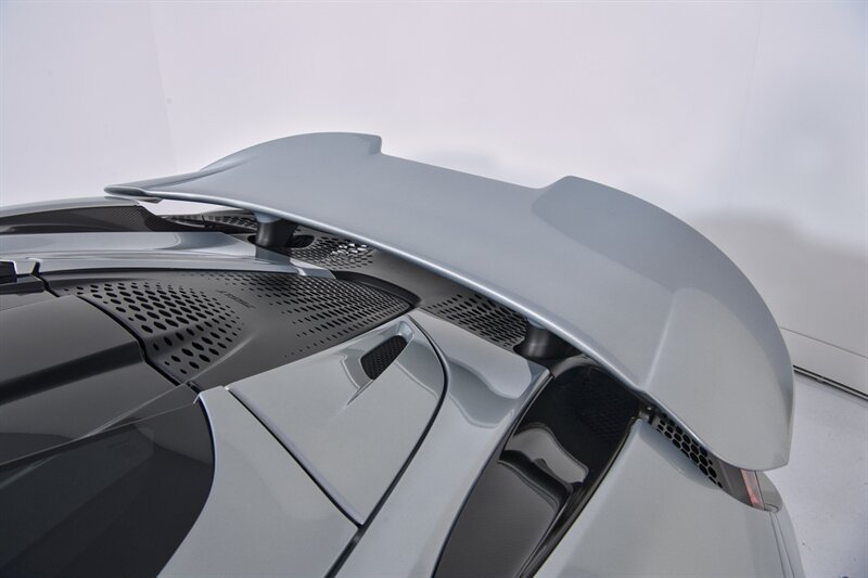 Used 2022 McLaren 765LT photo 38