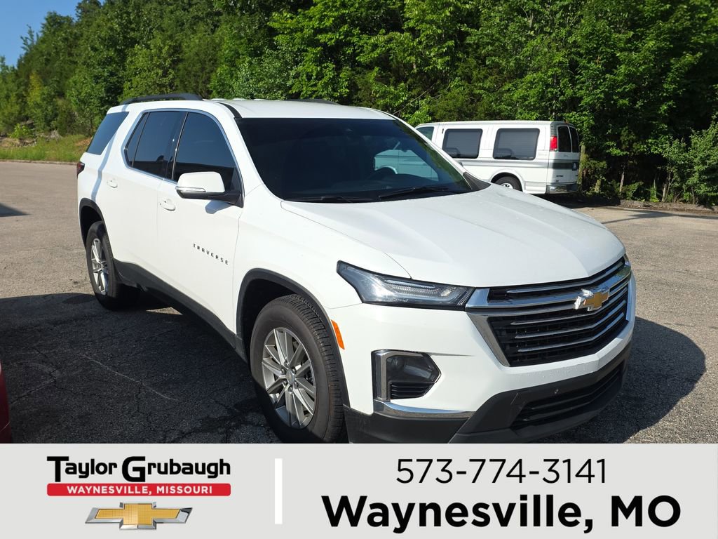Used 2023 Chevrolet Traverse LT
