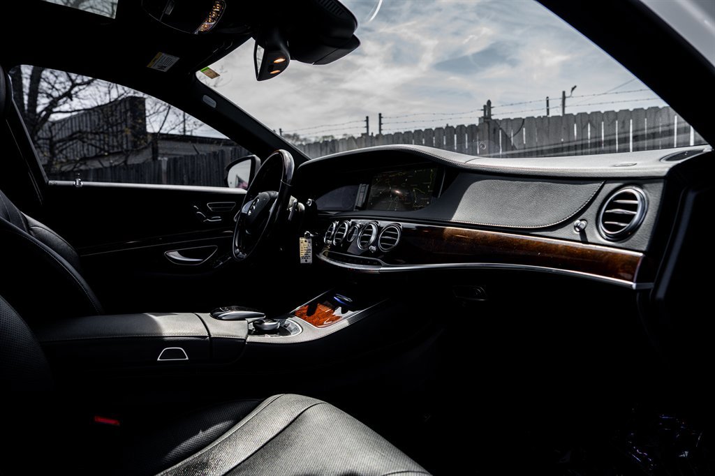 2015 Mercedes-Benz S 550 4MATIC Sedan