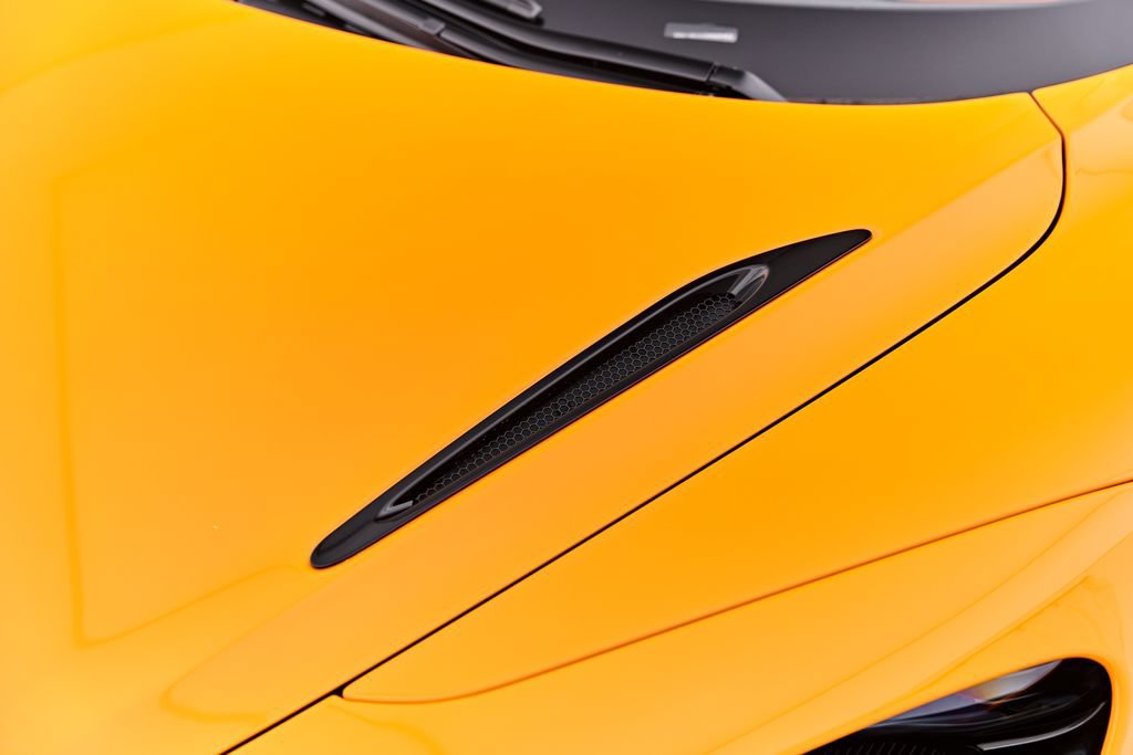 Used 2025 McLaren 750S Spider photo 34