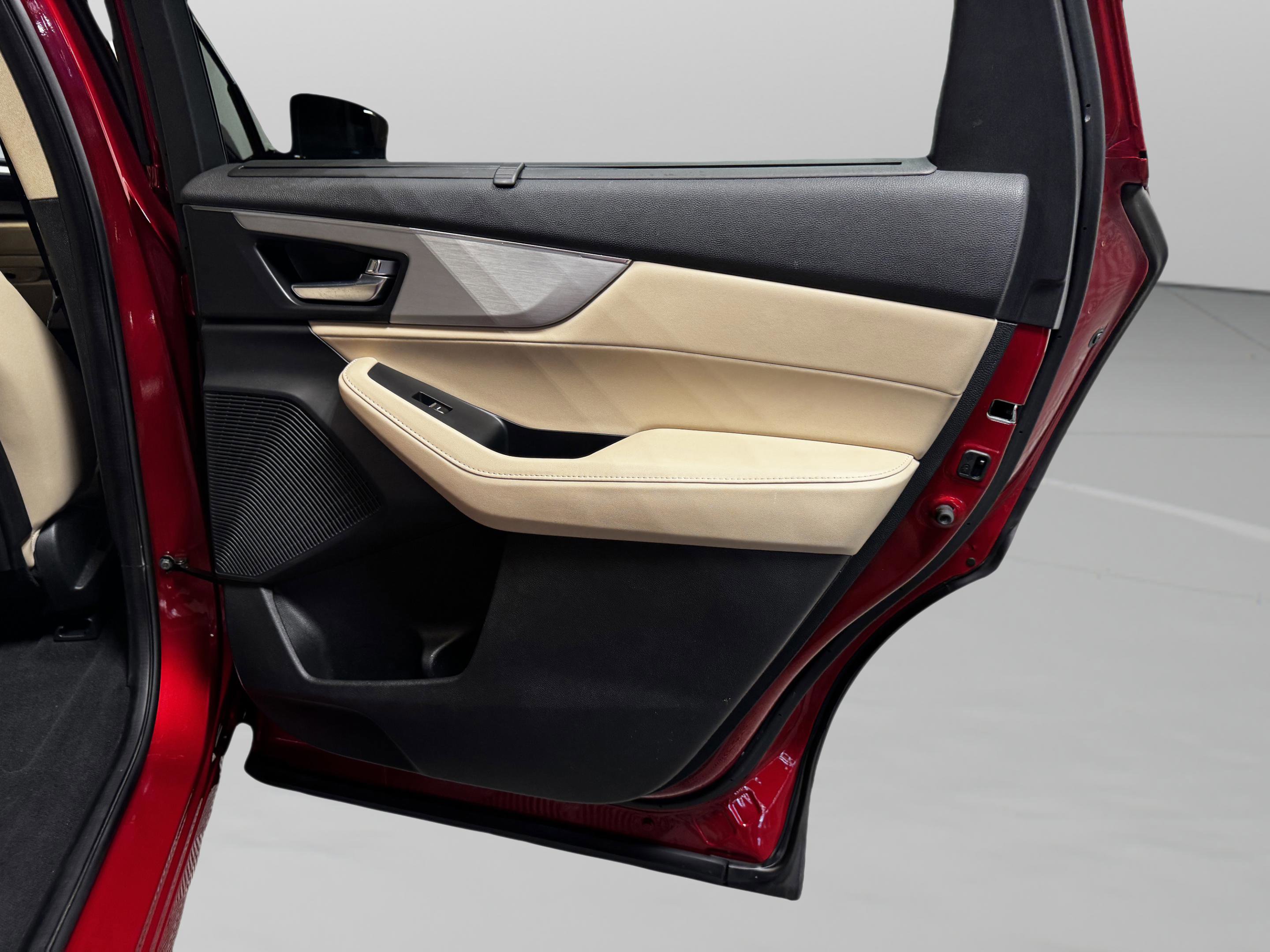 2023 Acura MDX FWD w/ Technology Package