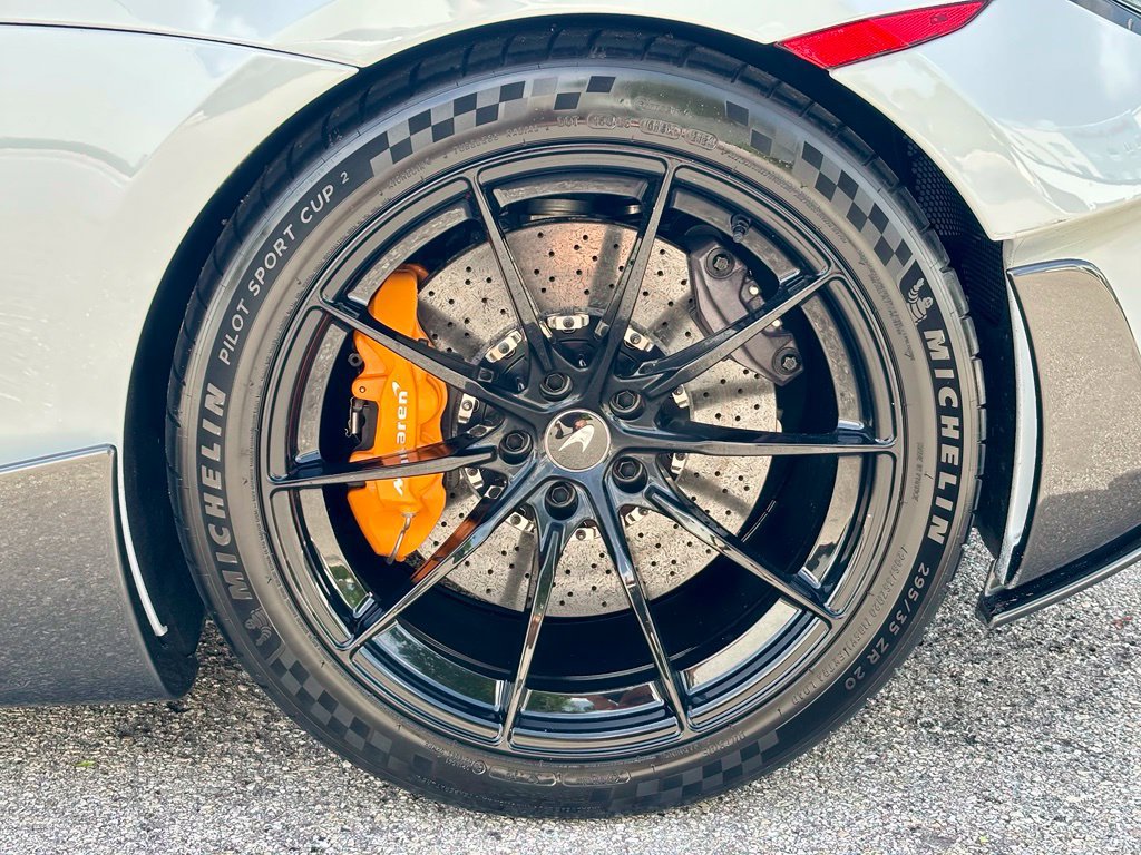 Used 2020 McLaren 600LT Spider photo 19