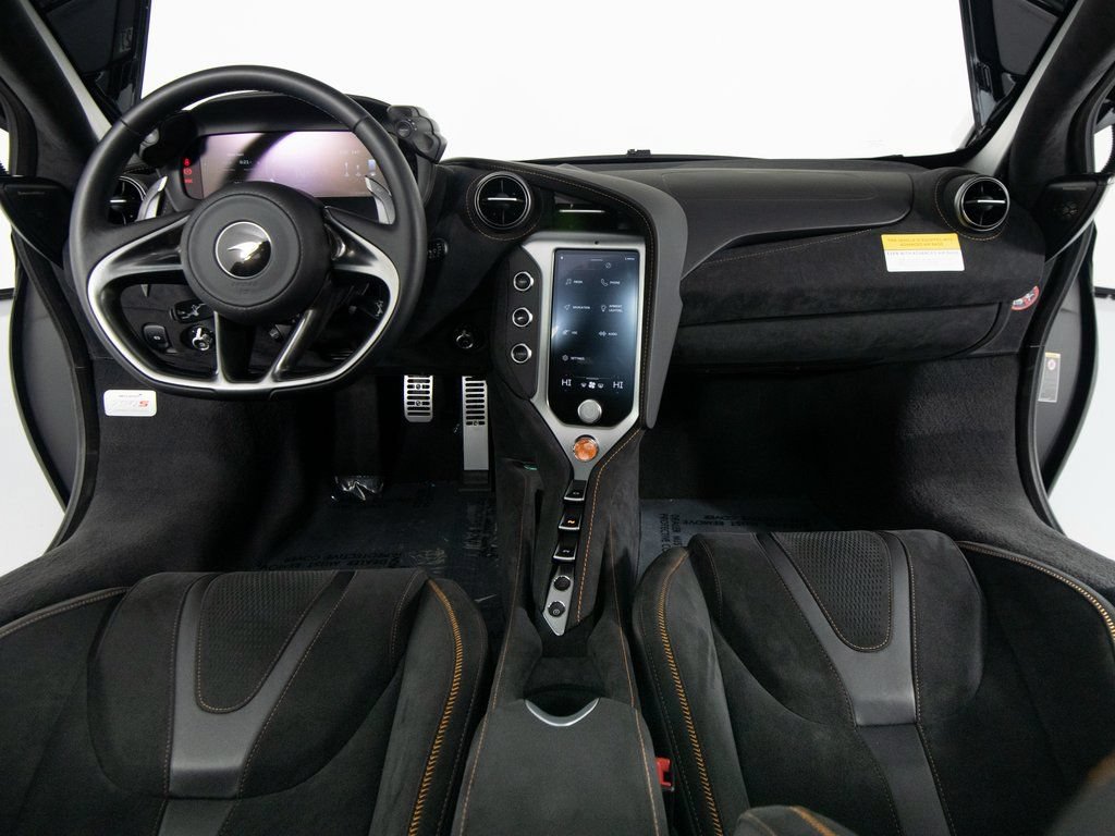 Used 2025 McLaren 750S photo 28