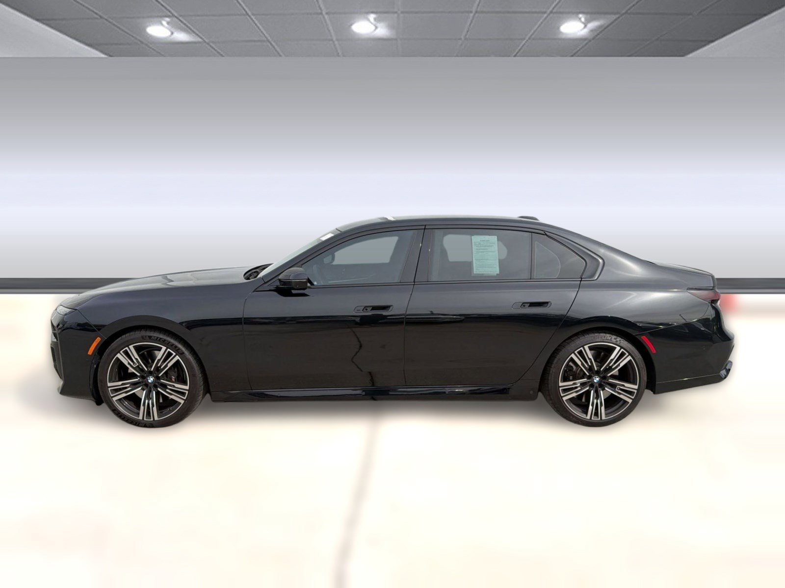 2024 BMW 760i xDrive