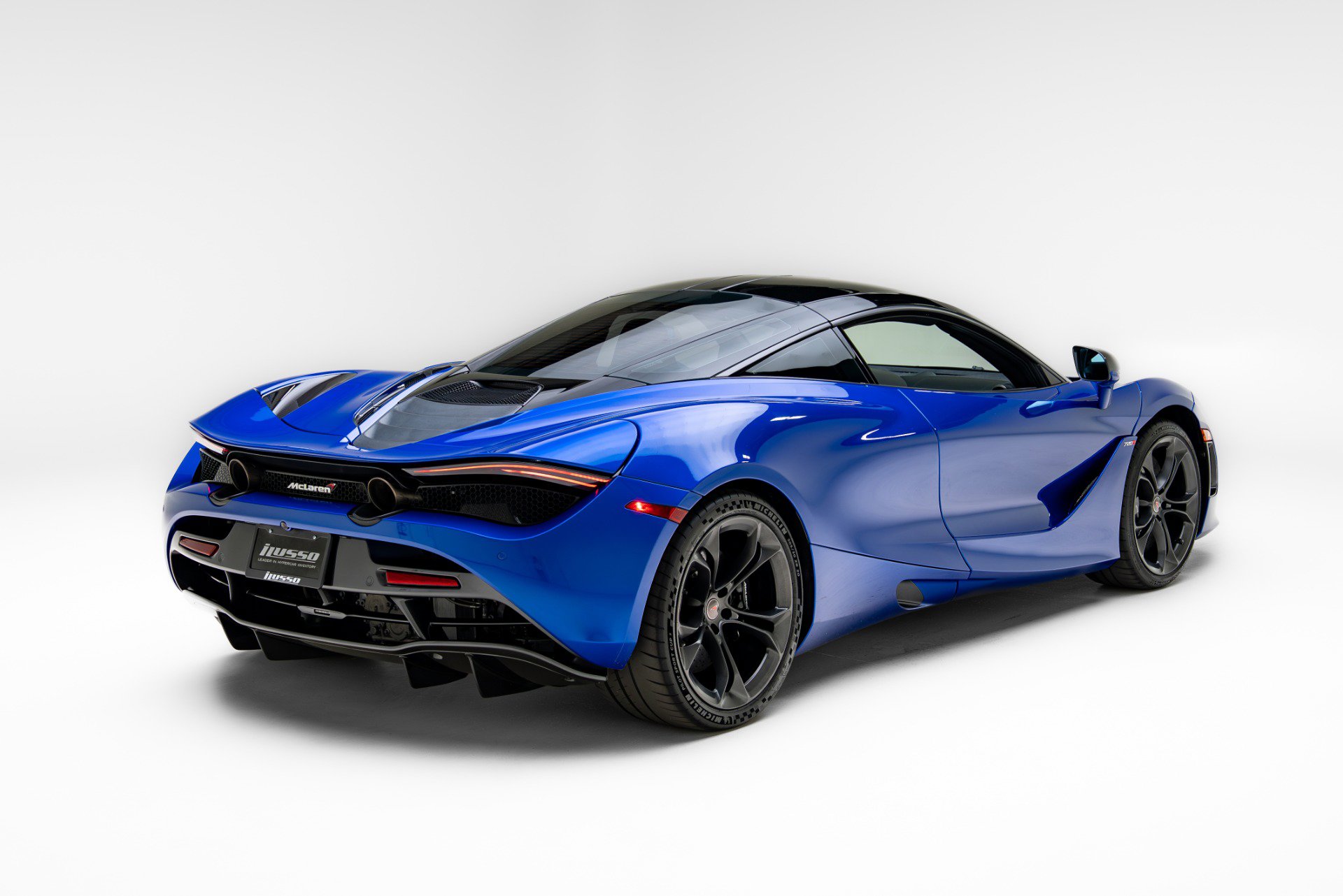 Used 2018 McLaren 720S Performance photo 28