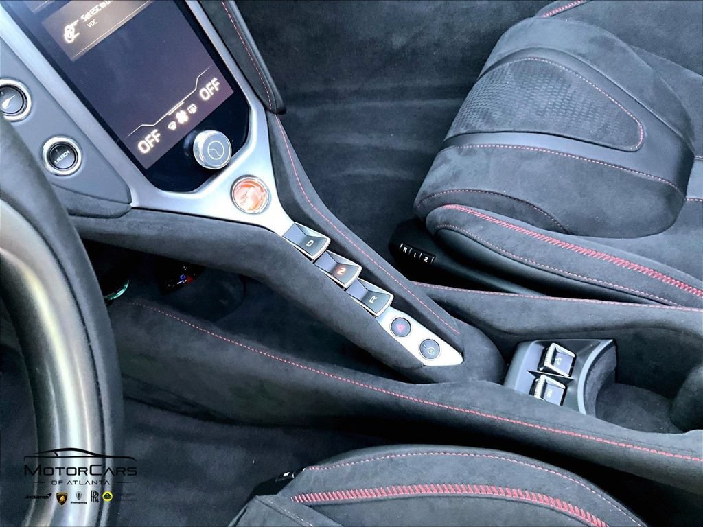 Used 2026 McLaren 750S Spider photo 16