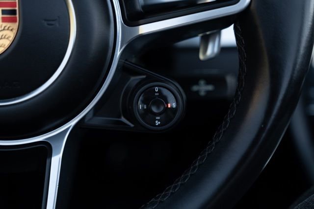 2019 Porsche 911 Carrera