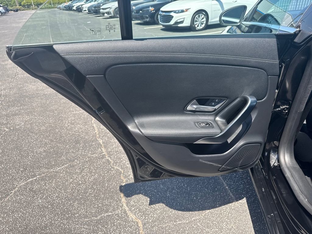 2025 Mercedes-Benz CLA 250