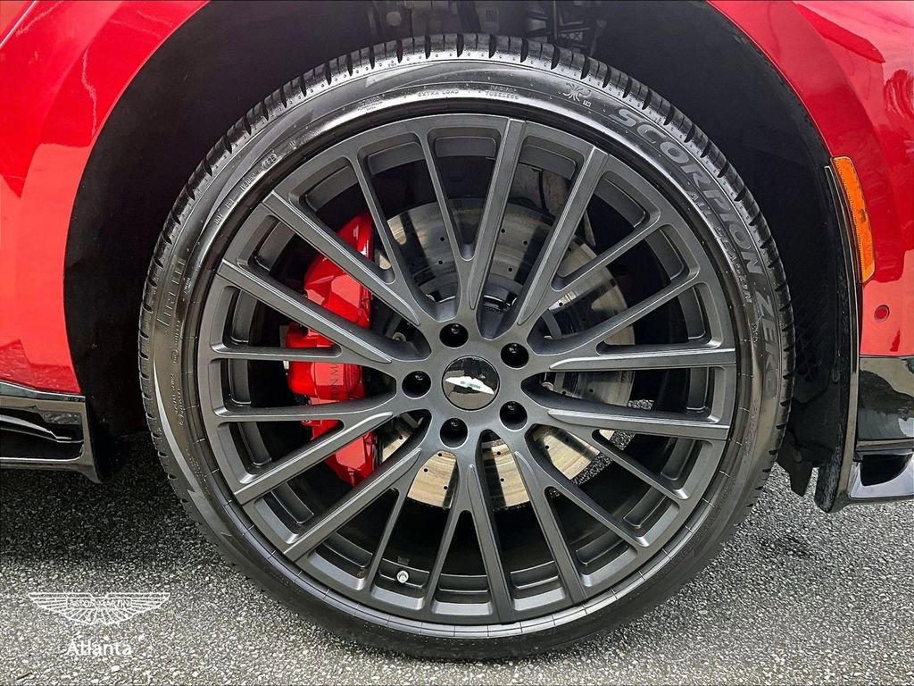 2023 Aston Martin DBX 707