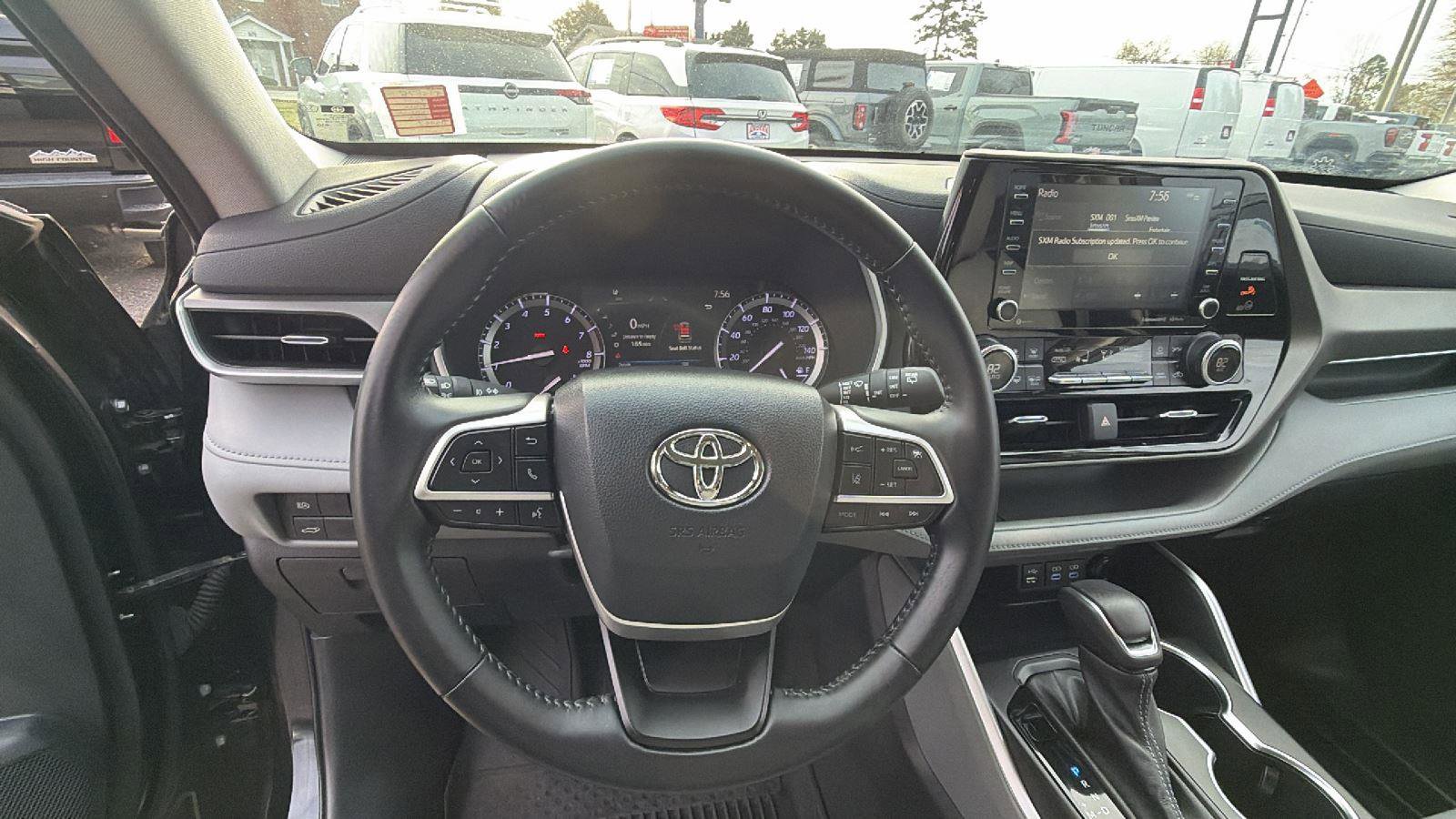 2022 Toyota Highlander XLE