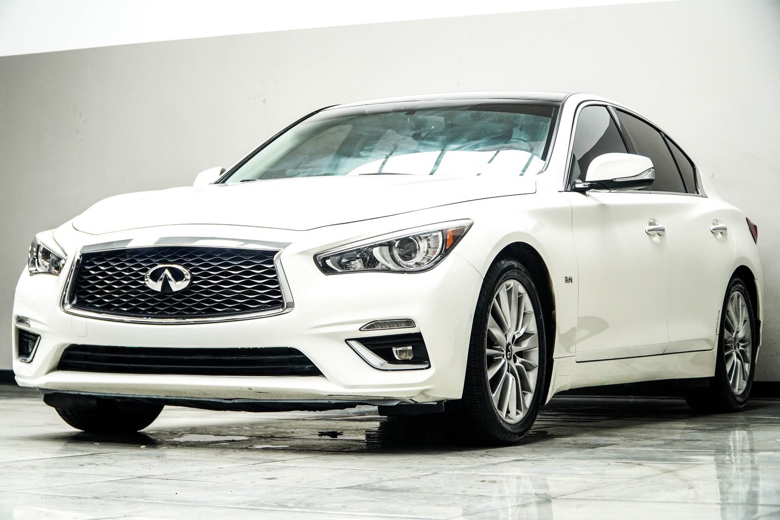 2018 INFINITI Q50 Luxe