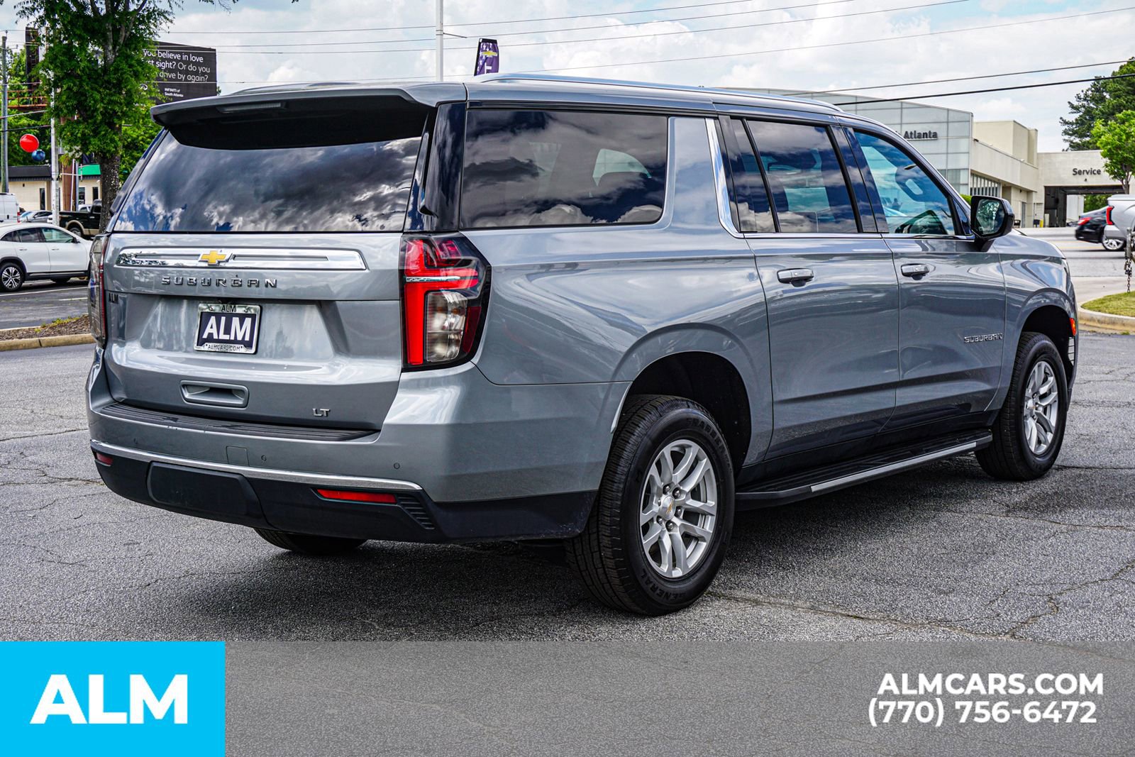 2024 Chevrolet Suburban LT