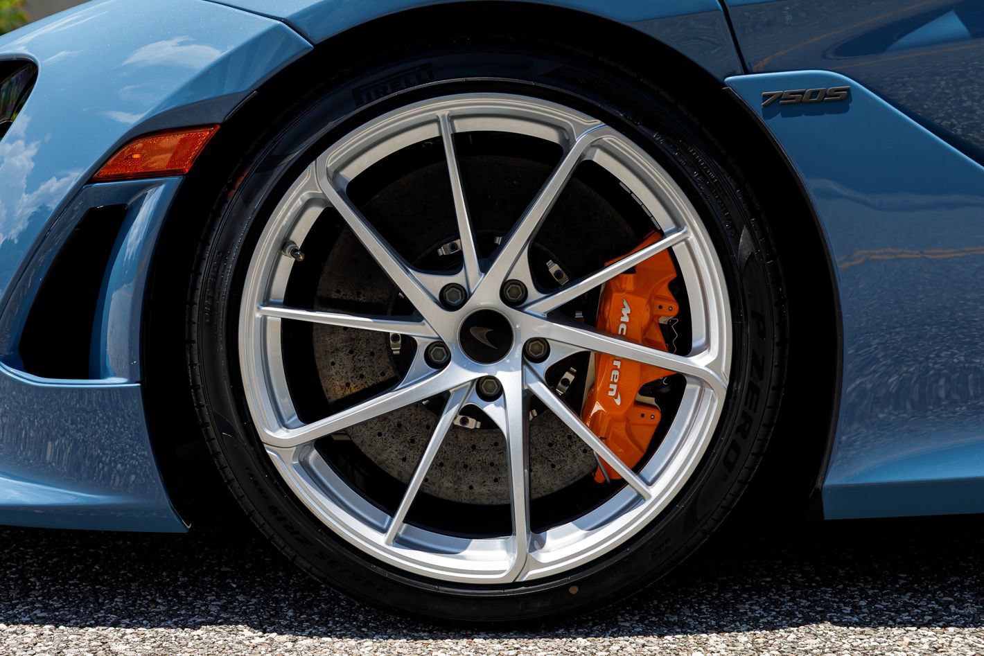 New 2027 McLaren 750S photo 29