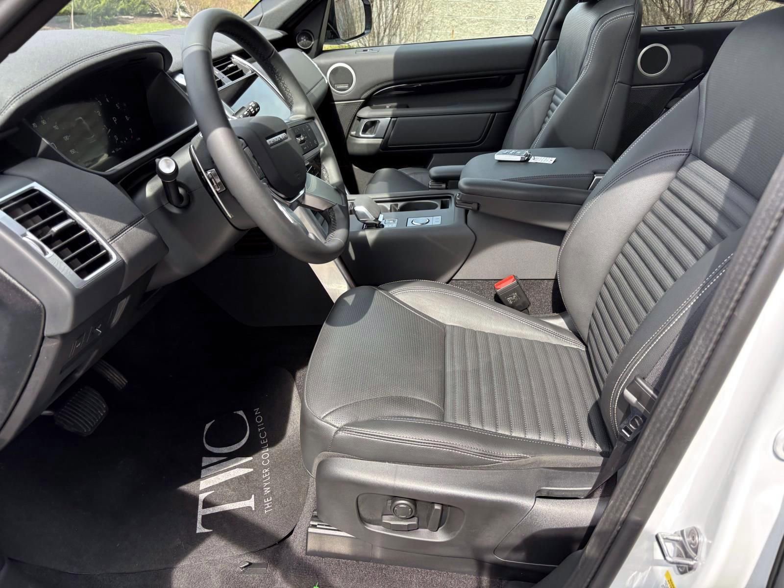 2025 Land Rover Discovery S