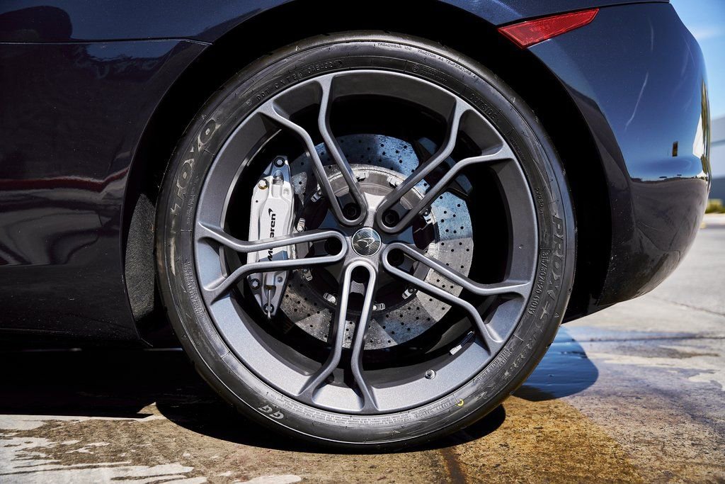 2012 McLaren MP4-12C Coupe