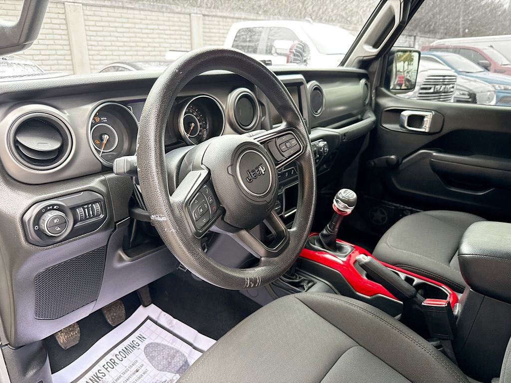 2022 Jeep Gladiator Sport