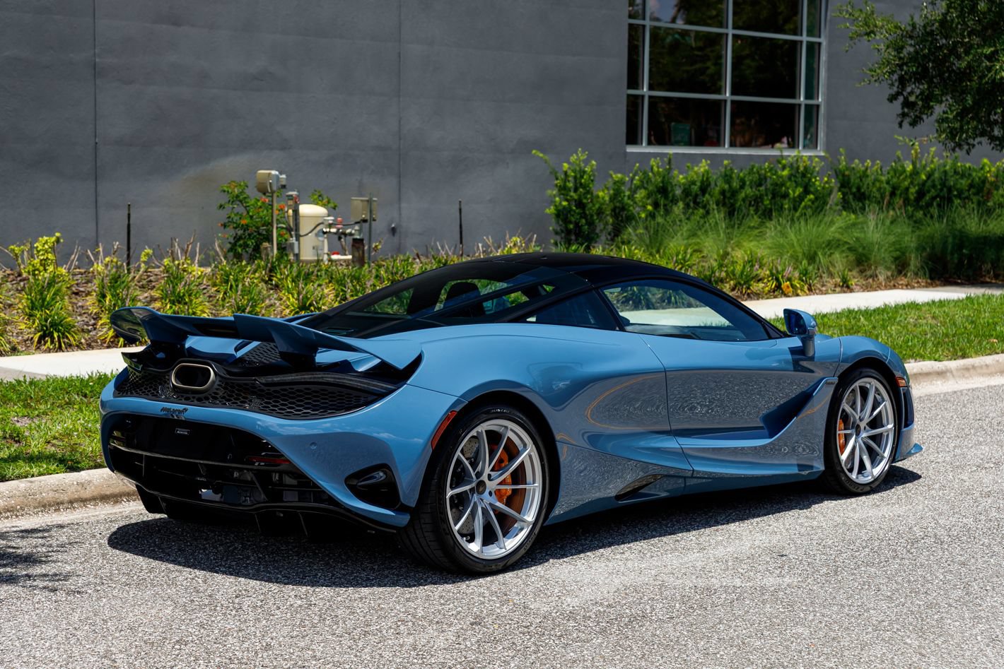 New 2027 McLaren 750S photo 8