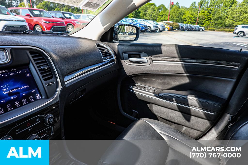 2017 Chrysler 300 Limited