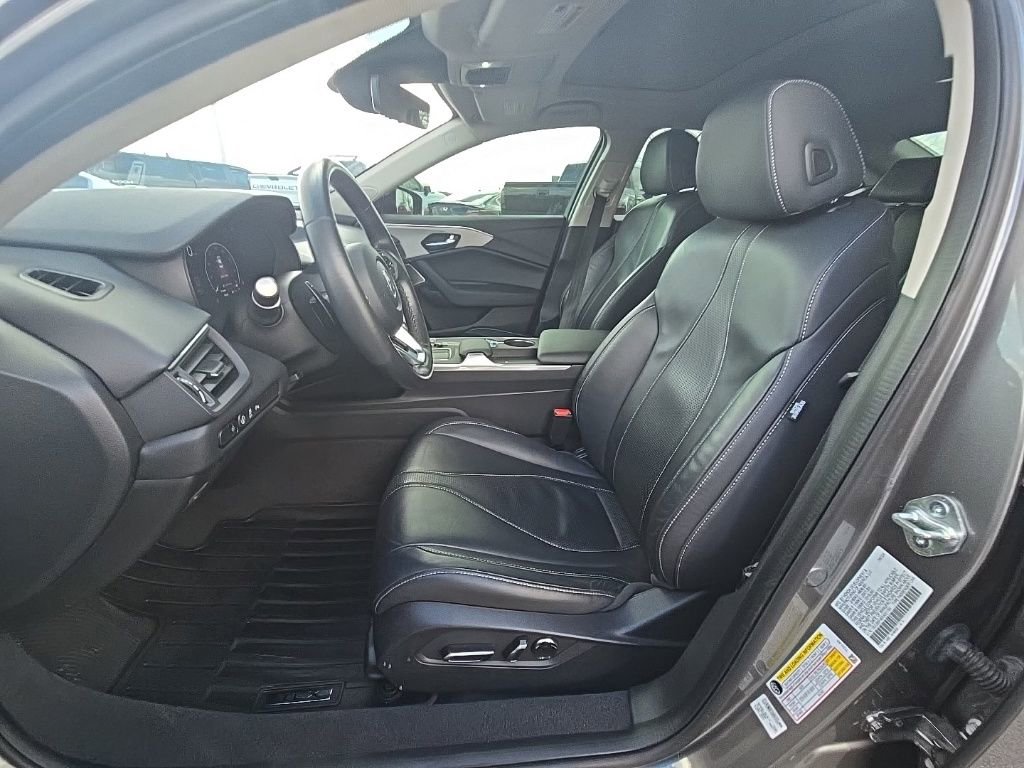 2024 Acura TLX w/ Technology Package