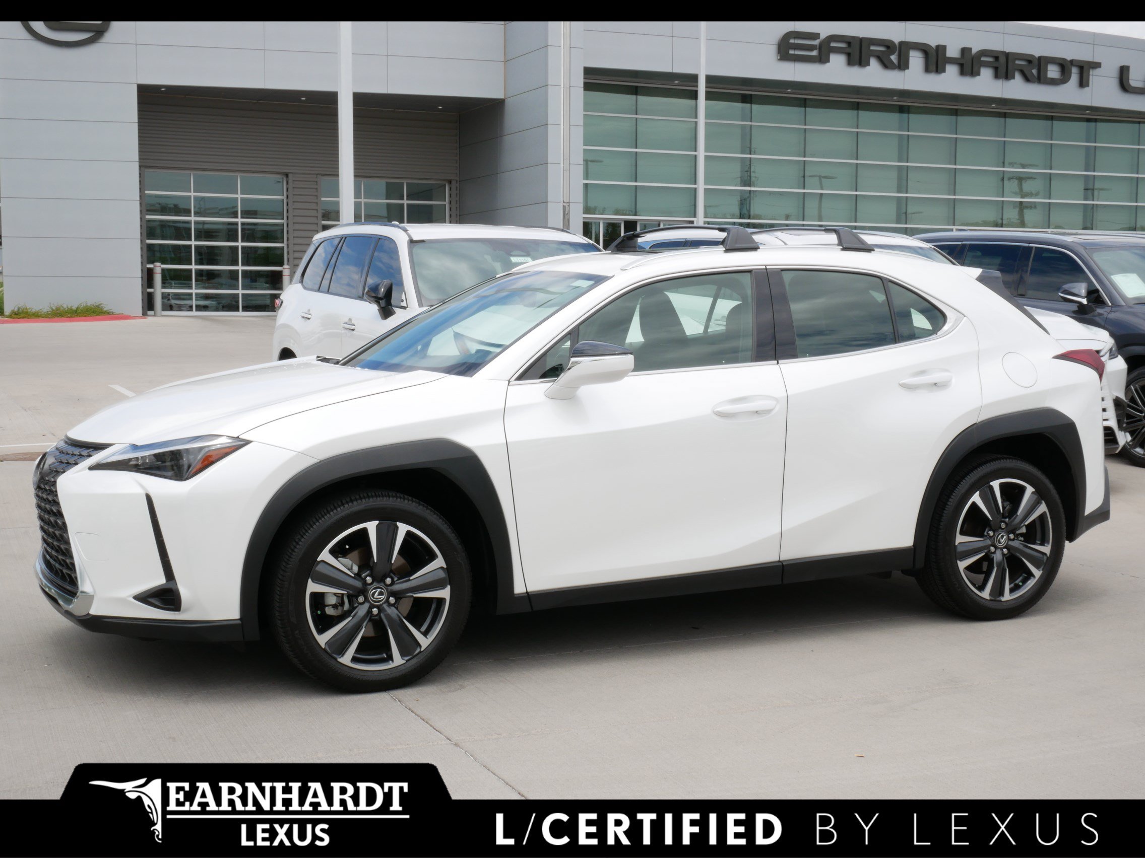 Certified 2025 Lexus UX 300h FWD w/ Accessory Package (Z2)