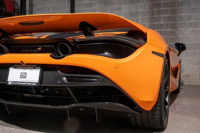 Used 2019 McLaren 720S Performance photo 37
