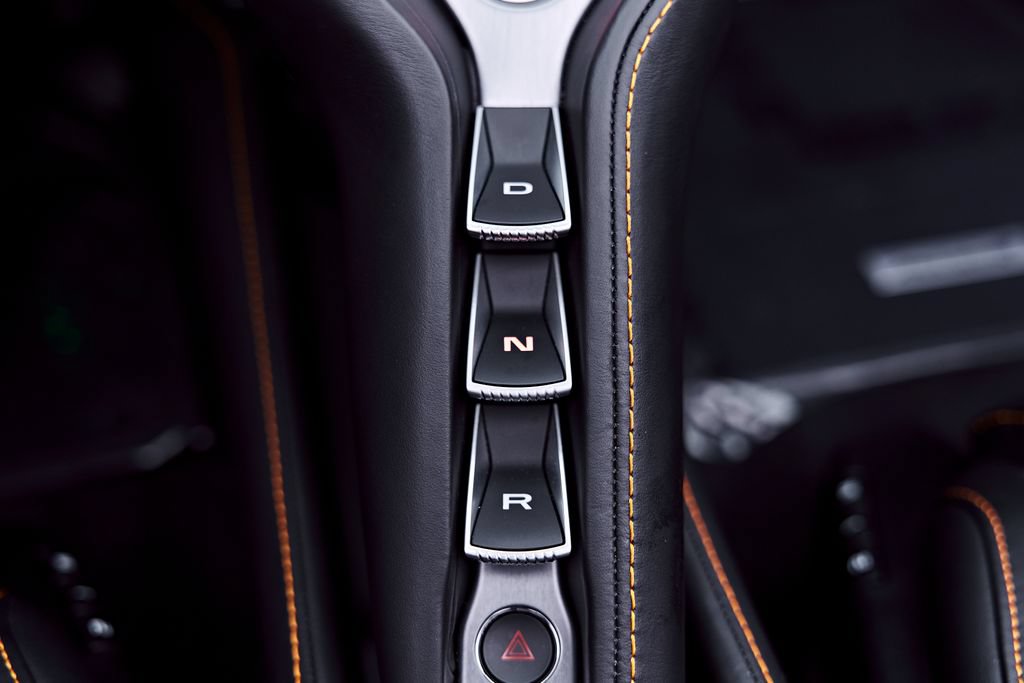 Used 2025 McLaren 750S Spider photo 88