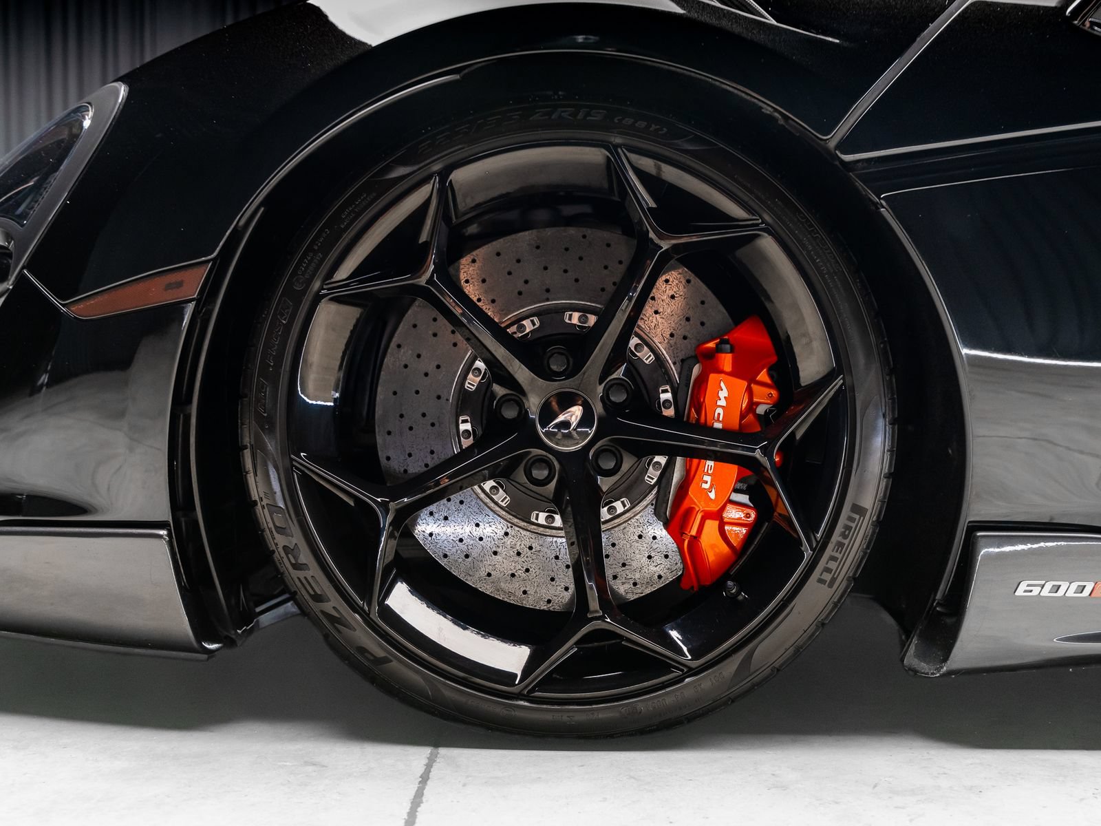 Used 2019 McLaren 600LT photo 7