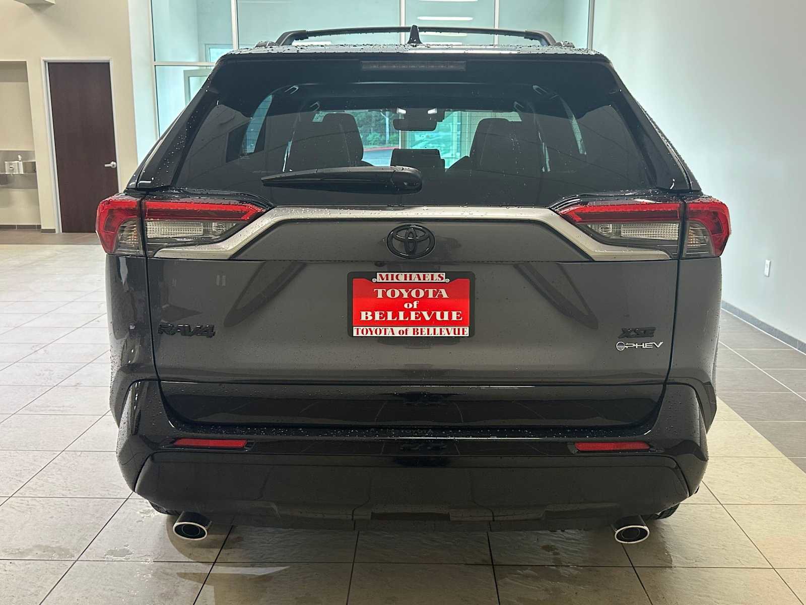 2025 Toyota RAV4 XSE