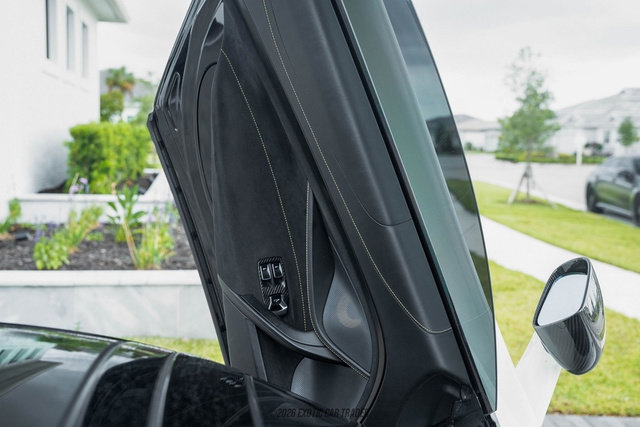 Used 2020 McLaren 720S Performance photo 34