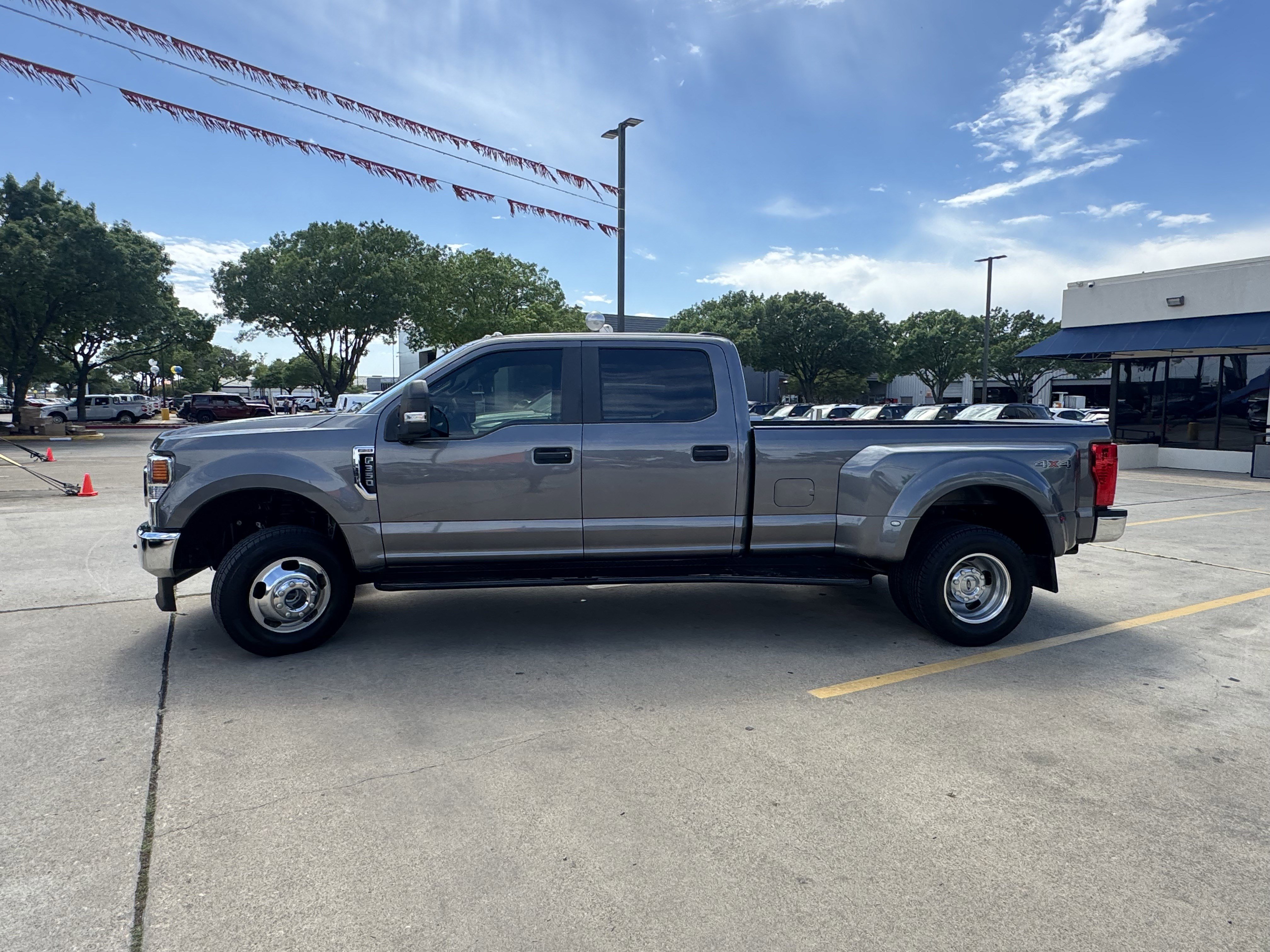 2022 Ford F350 XL