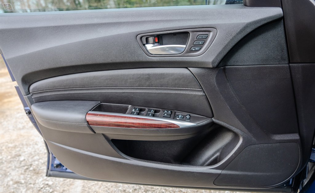 2017 Acura TLX w/ Technology Package